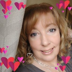 Meet your Posher, Annie